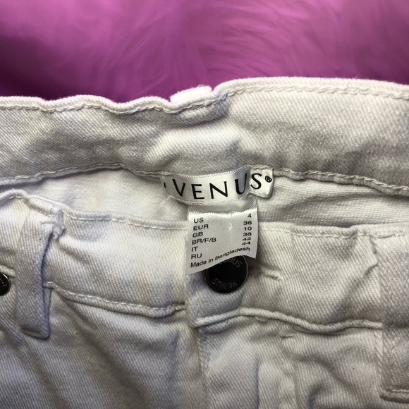 VENUS White Distressed Jean Shorts size 4 - Picture 12 of 13